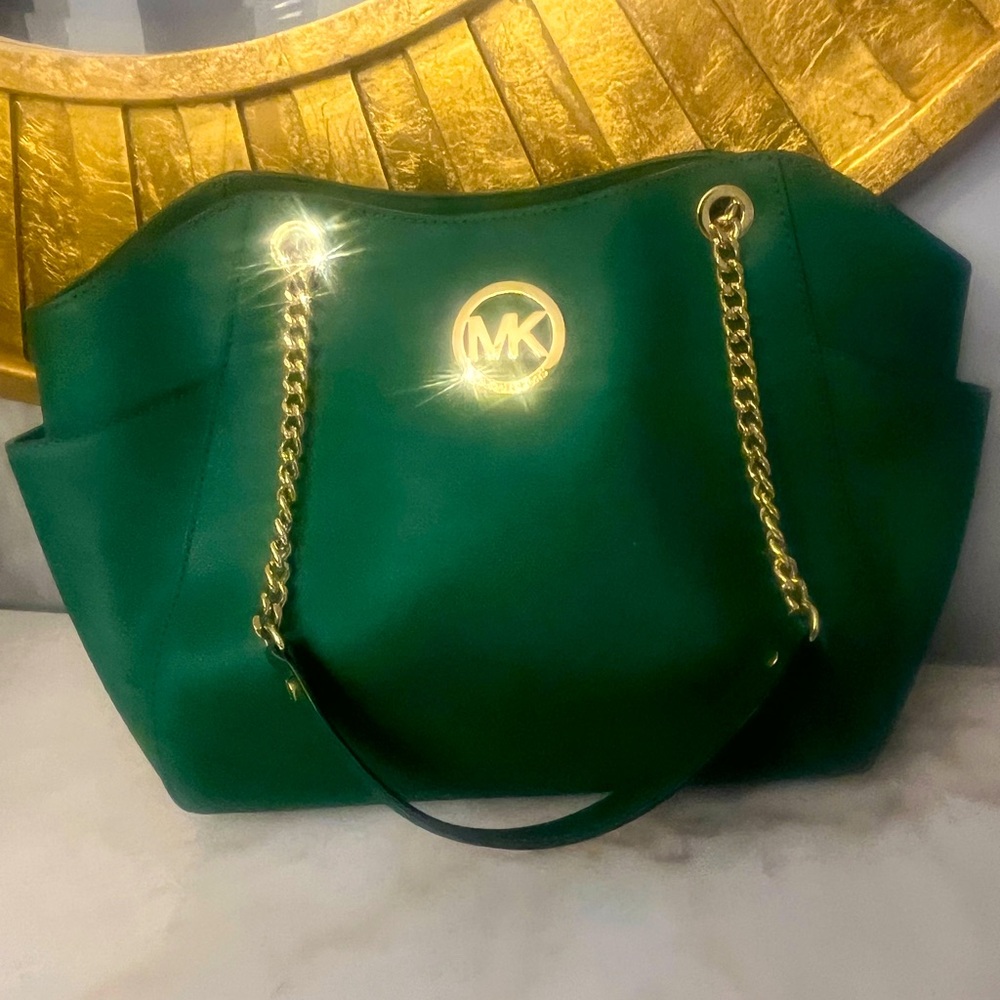 Michael Kors Saffiano Leather Jet Set Shoulder Bag in Emerald Green